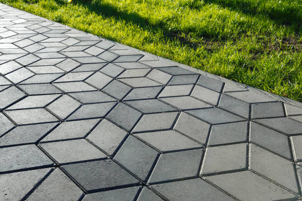 Best Driveway Paving Company  in Clendenin, WV